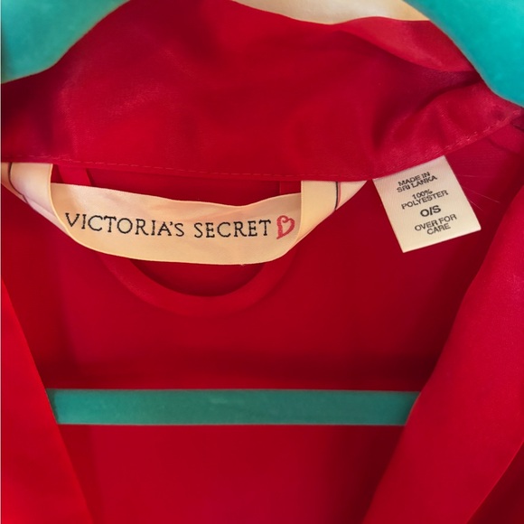 Victoria's Secret Vibrant Red Satin Silky Robe Size Small - Picture 3 of 9